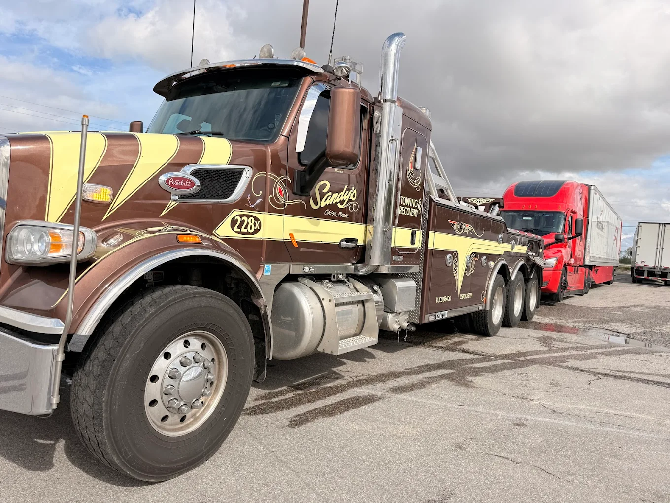 Sandy's Towing